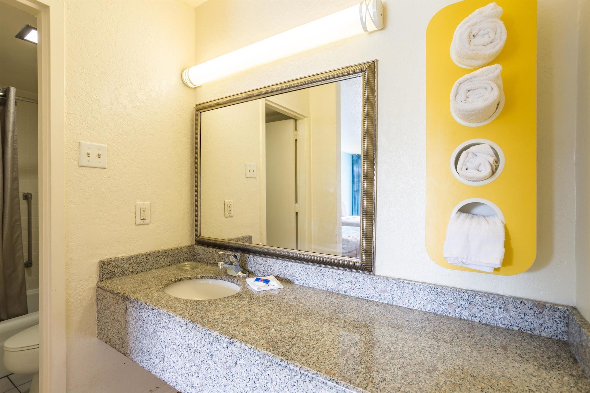 Motel 6-Spring Hill, FL - Weeki Wachee Buitenkant foto