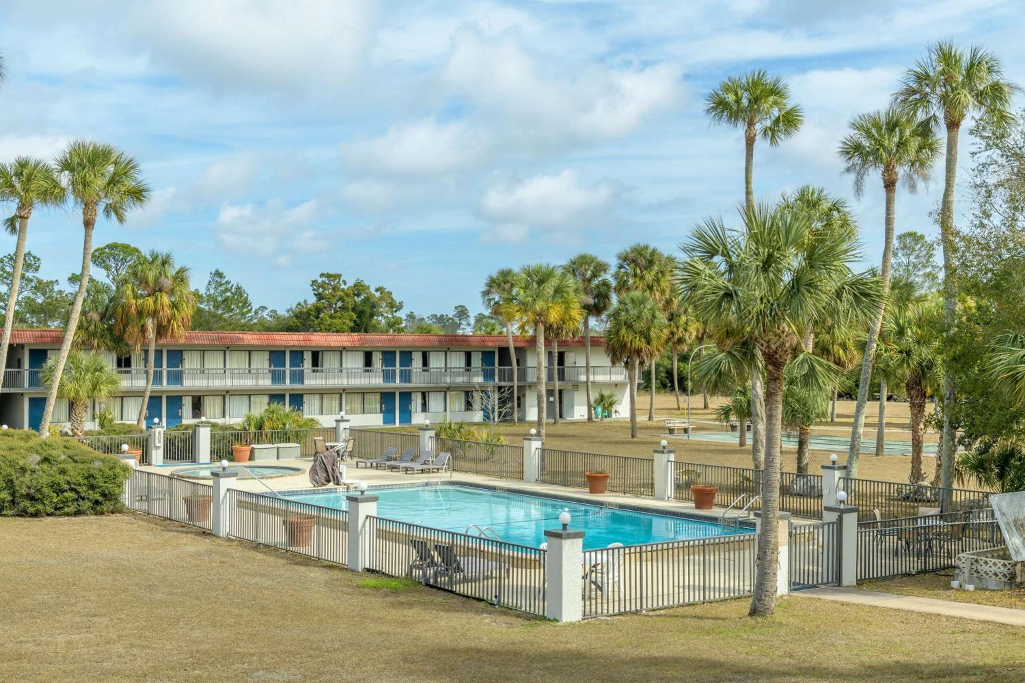 Motel 6-Spring Hill, FL - Weeki Wachee Buitenkant foto