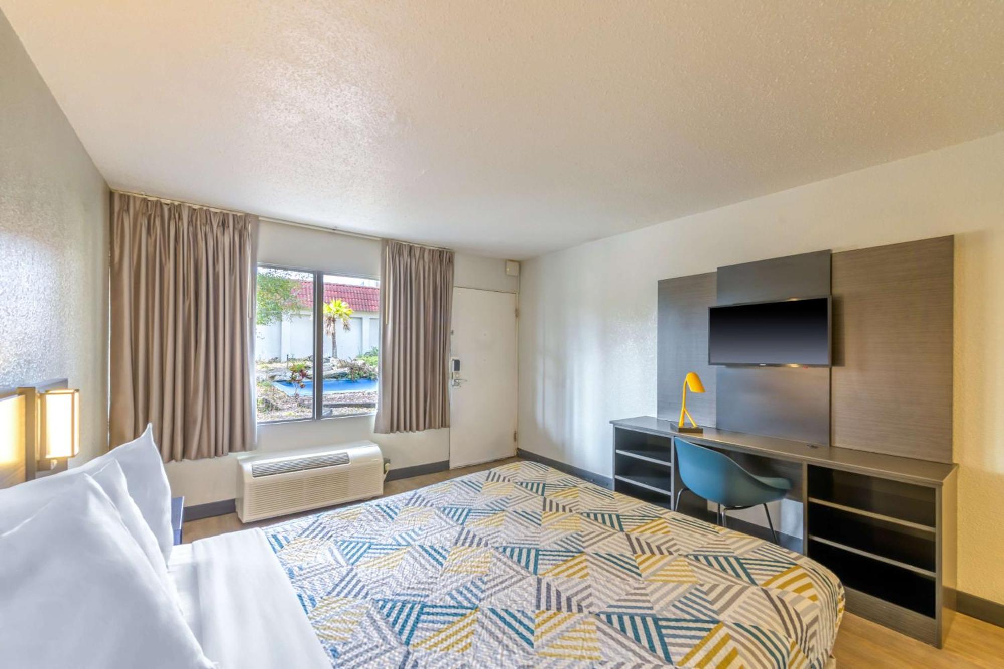 Motel 6-Spring Hill, FL - Weeki Wachee Buitenkant foto