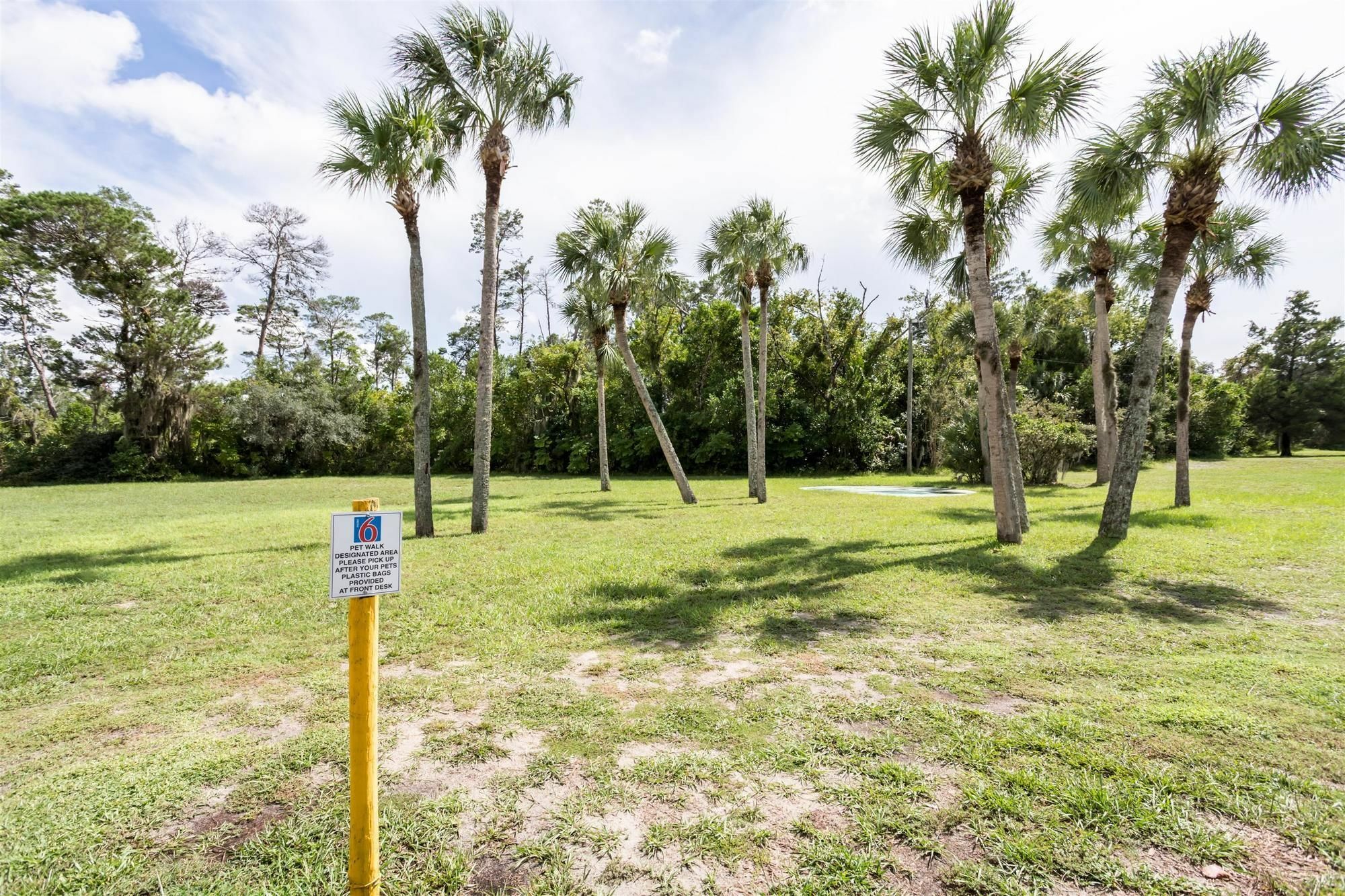 Motel 6-Spring Hill, FL - Weeki Wachee Buitenkant foto